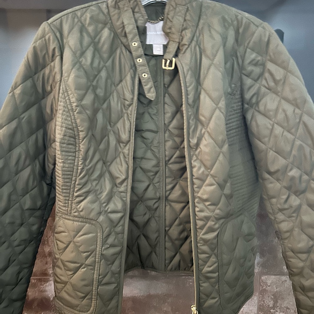 Banana Republic Green Puffer Jacket with Quilted Design